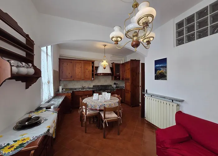 Poesia - By Ligooria ピエトラ・リーグレ