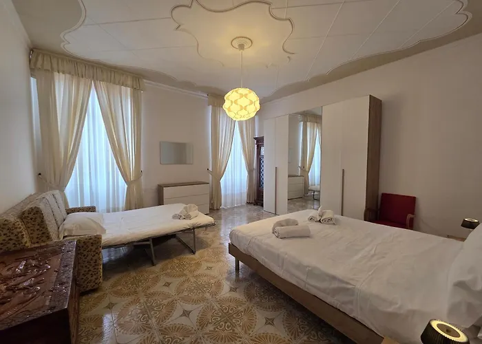 Poesia - By Ligooria アパート *